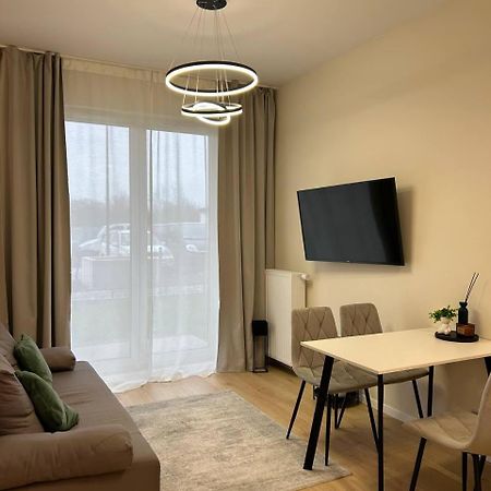 Warsaw Airport Apartment מראה חיצוני תמונה