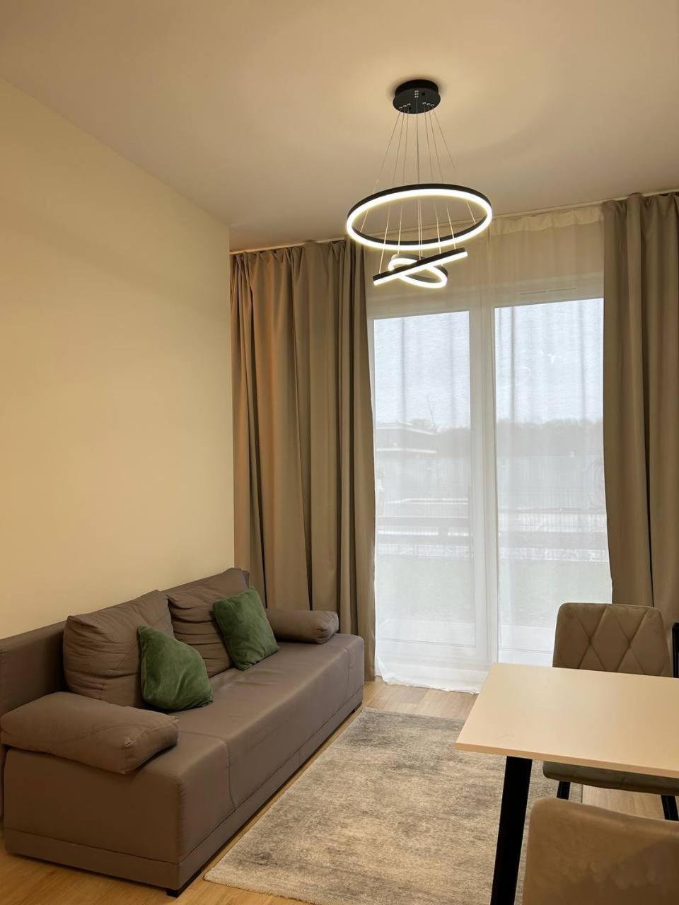 Warsaw Airport Apartment מראה חיצוני תמונה